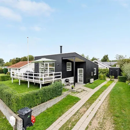 Maleen - 100m From The Sea By Interhome Broager