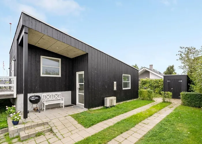 Maleen - 100m From The Sea By Interhome *